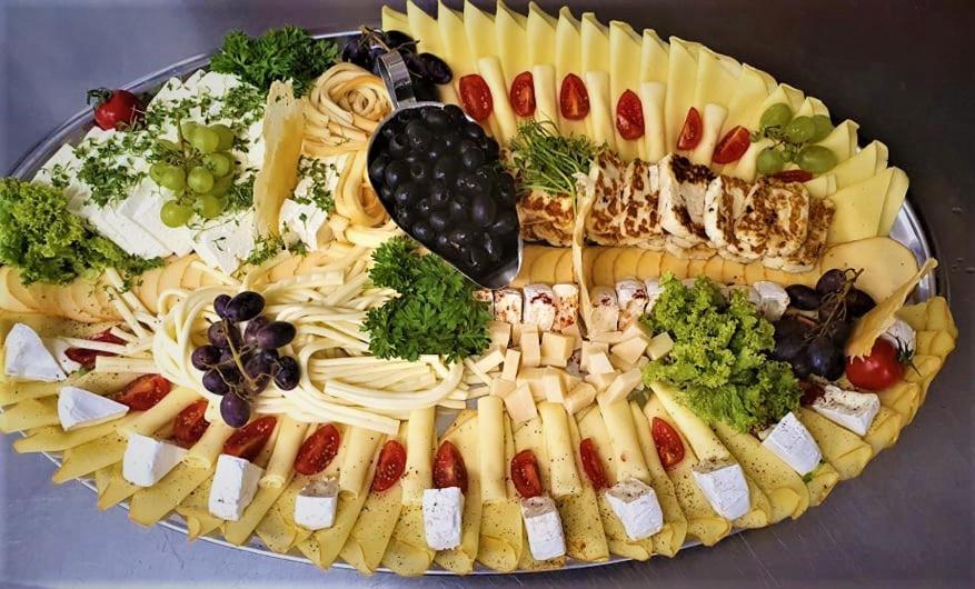 Restauracia Penzion Na Mlyne Stará Turá المظهر الخارجي الصورة